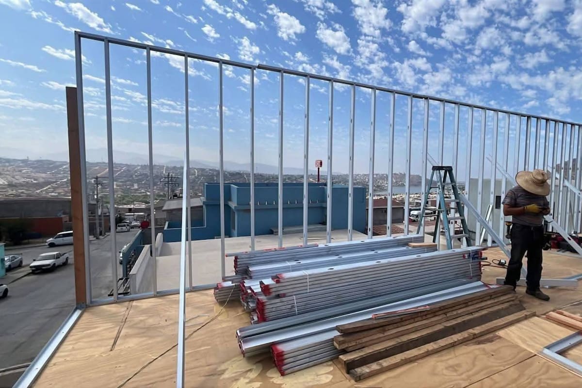 Revisión del T-MEC y aranceles de EU ponen en alerta al sector de la construcción