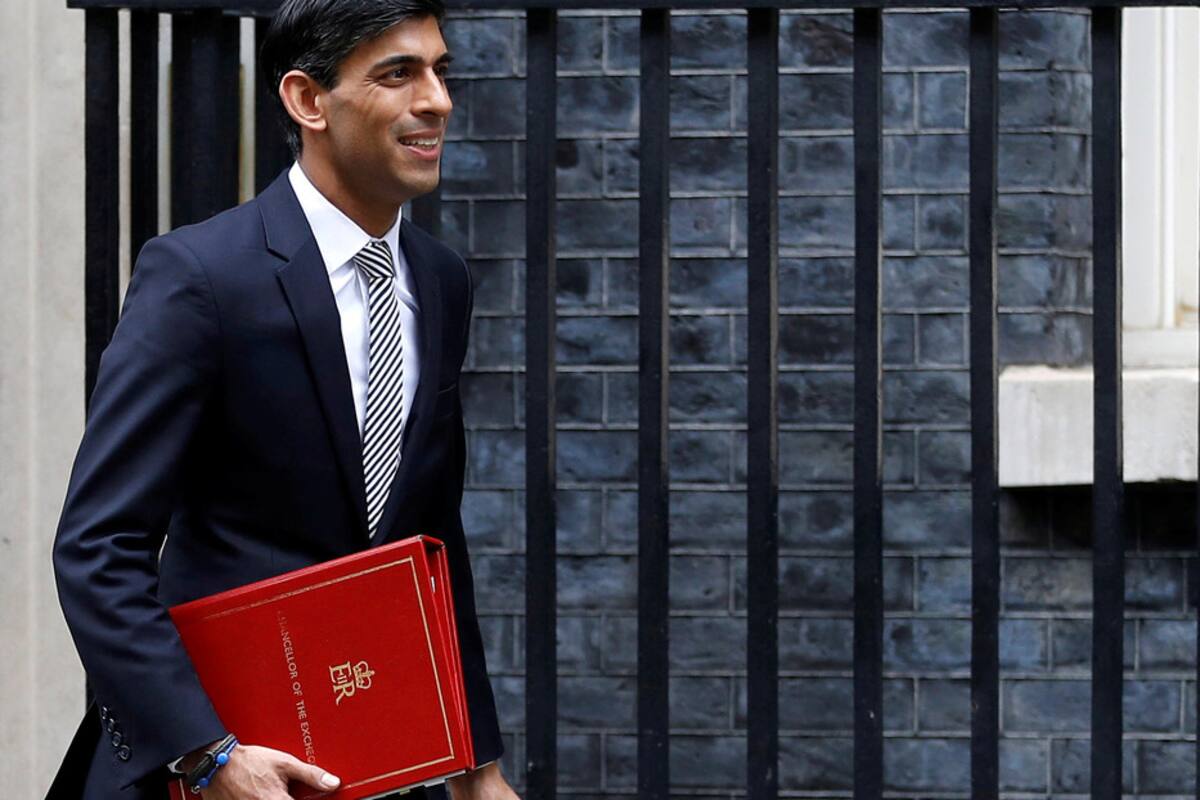 Carpeta del ministro de Finanzas británico cambia 'mágicamente' de color