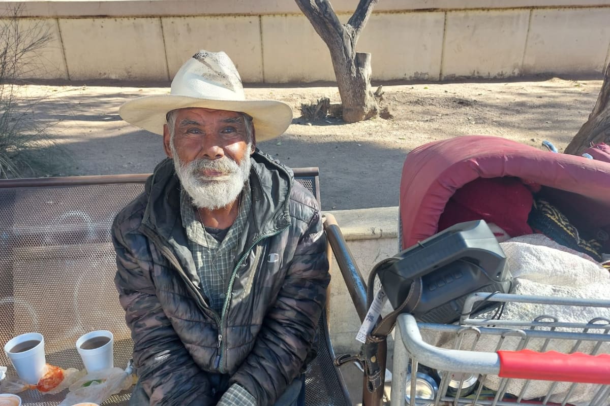 Ansía adulto mayor en situación de calle volver a ver a sus hijos