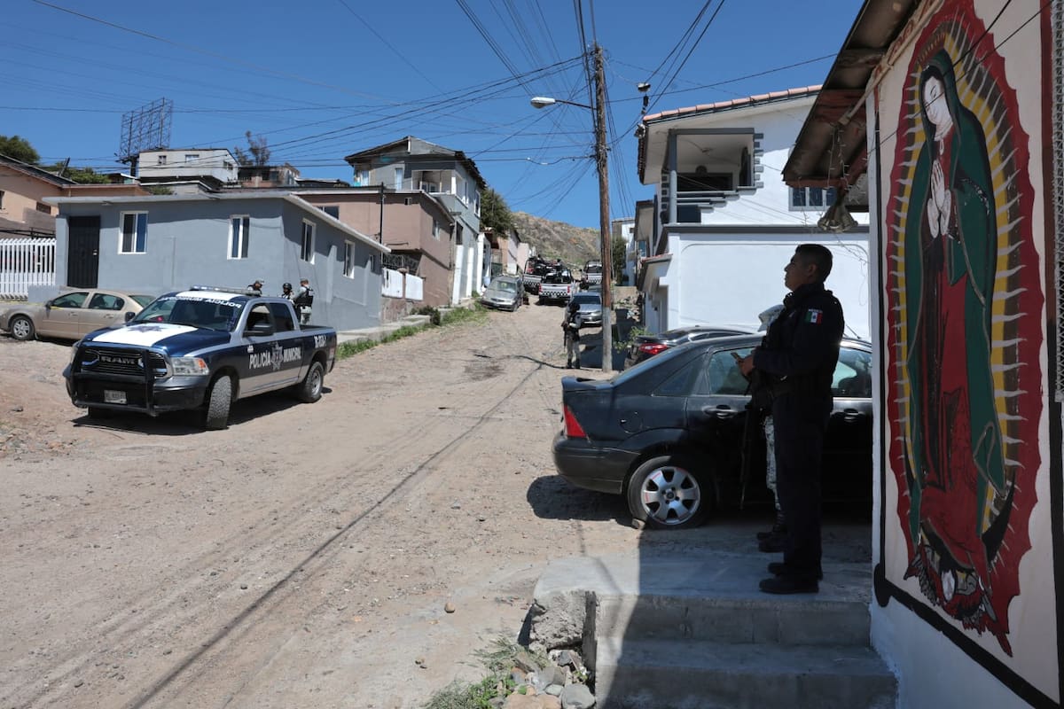 El incidente fue captado por una cámara de seguridad de una vivienda cercana. Foto: Sergio Ortiz