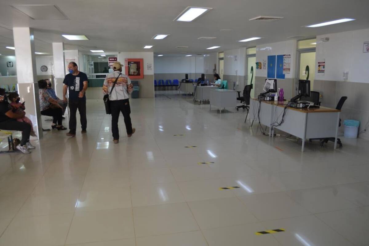 Continúan consultas en hospital de San Quintín