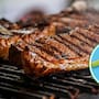 Para qué sirve poner bicarbonato al fuego de la carnita asada: el truco casero que reduce el humo, controla la grasa y mejora la cocción de la carne