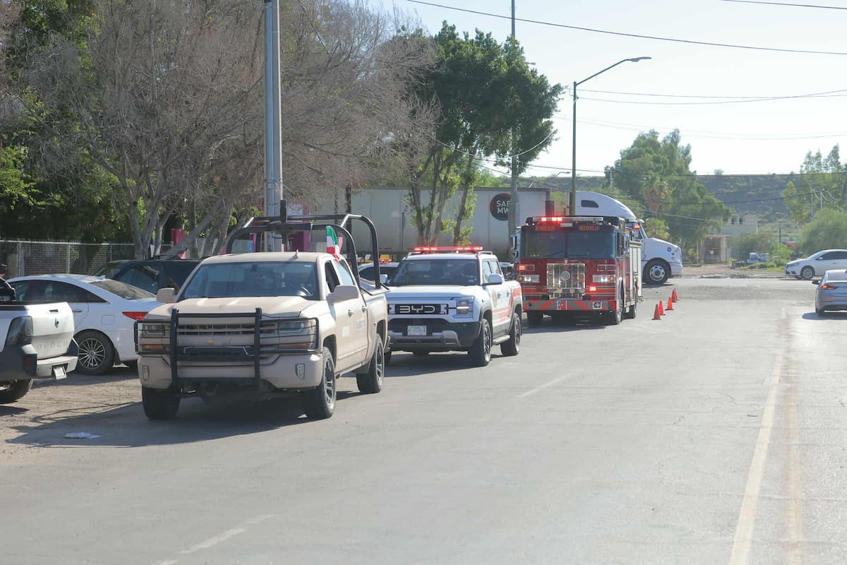 Bombas molotov en la primaria Vicente Guerrero.