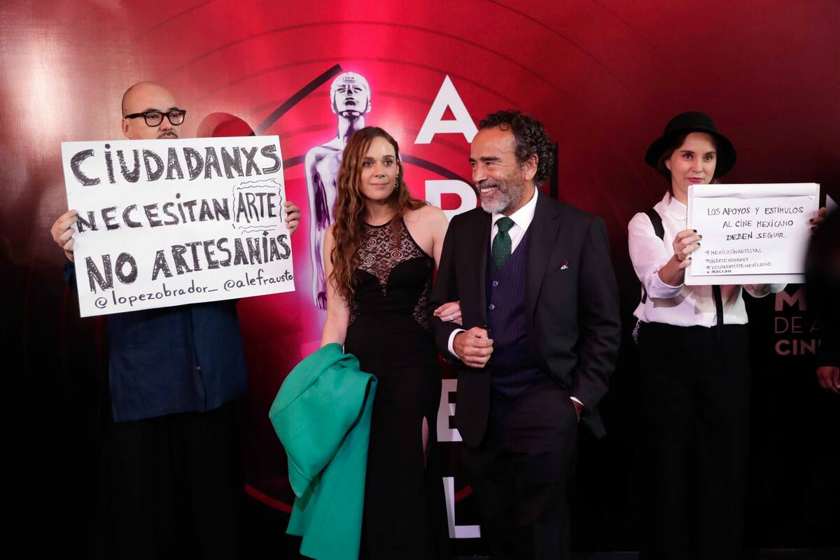 Protestan en los Ariel por recorte presupuestal a la cultura