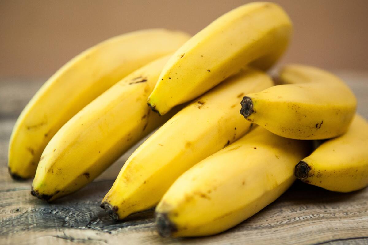 ¿Cuándo es mejor comer un plátano? Los beneficios para la salud según su color