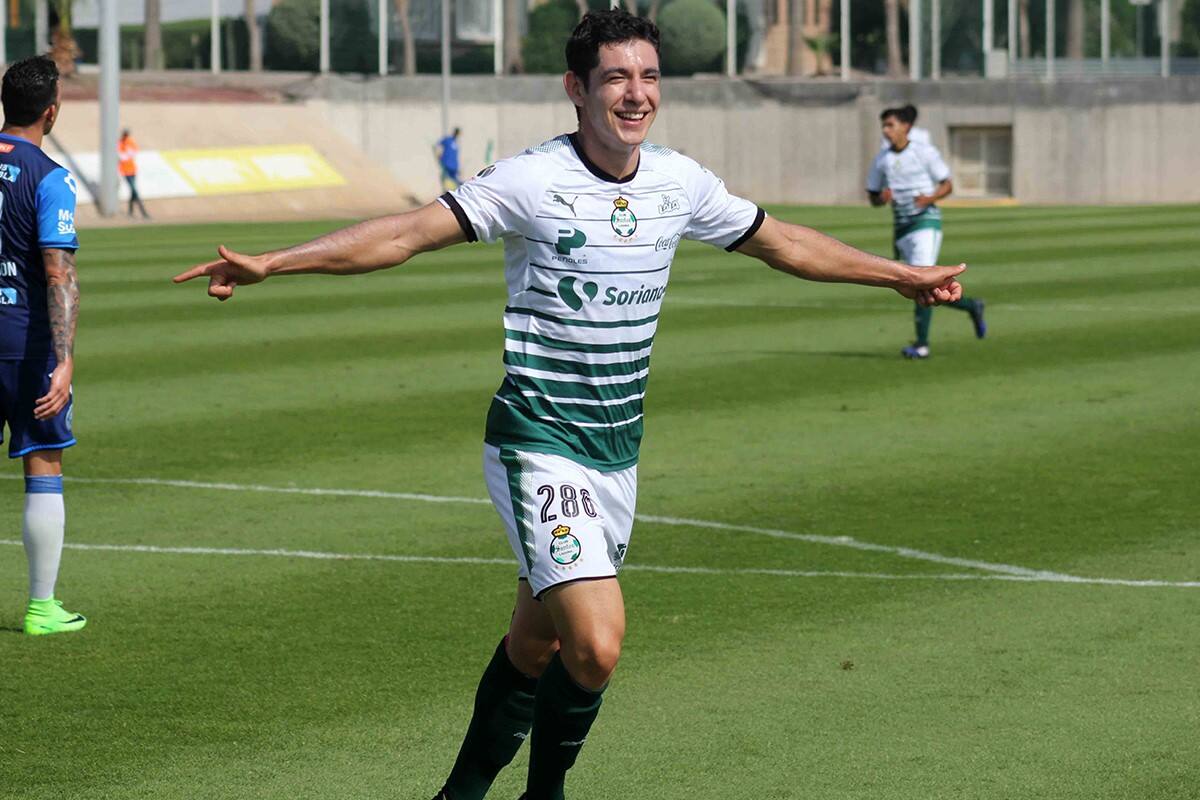 Debuta futbolista sonorense con Santos Laguna en la Liga MX