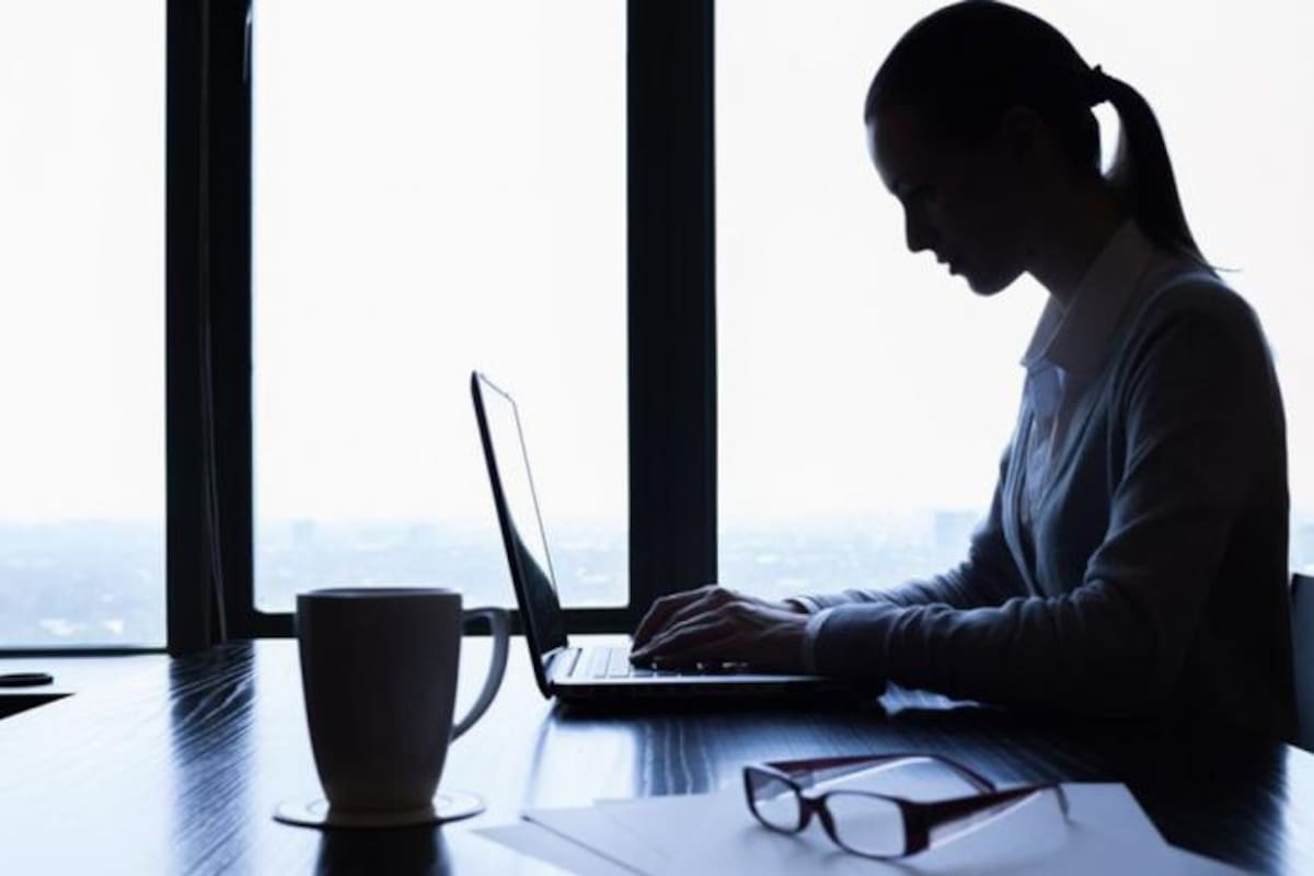 La participación laboral de las mujeres en México aumenta, pero persisten diferencias salariales, según Inegi