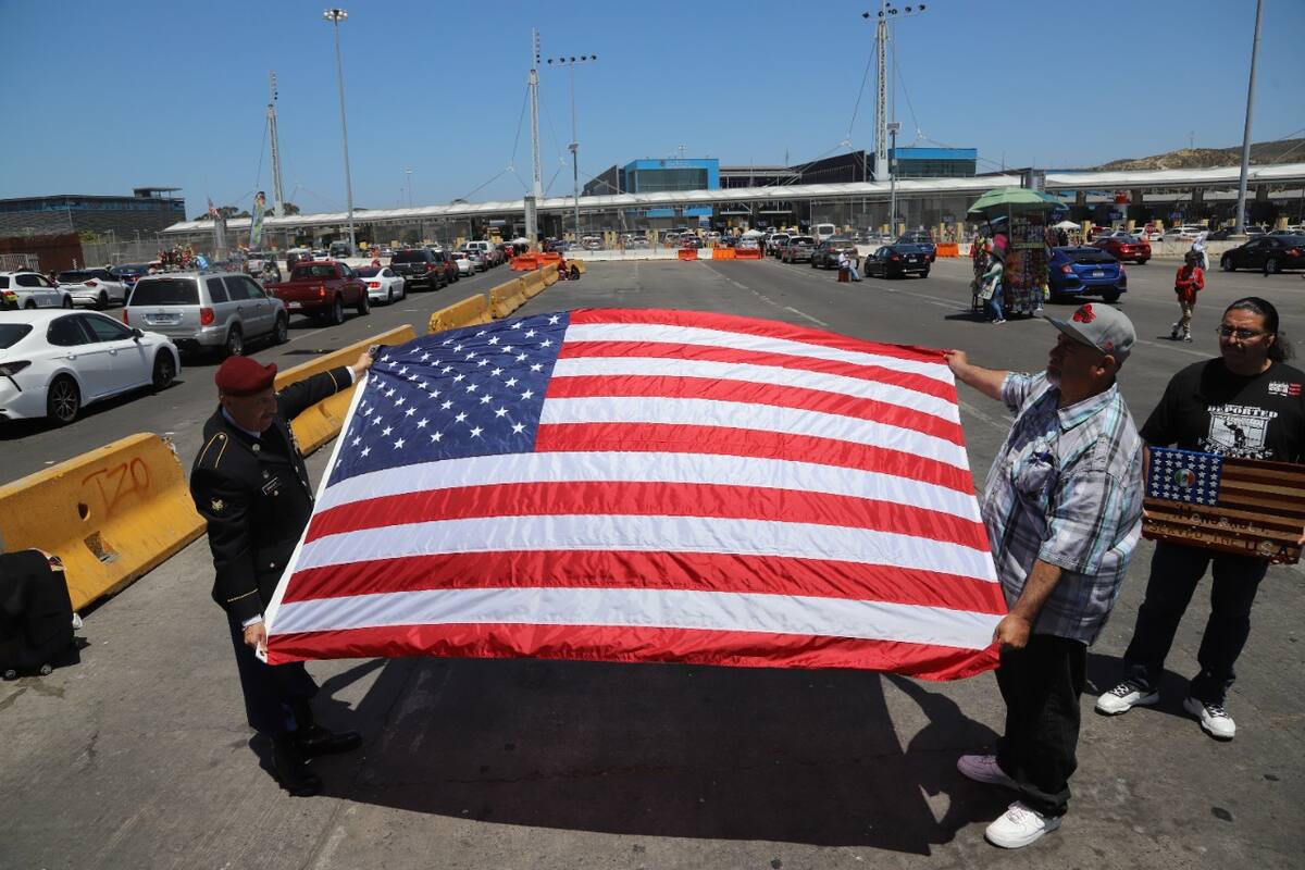 Veteranos deportados de EU buscan regresar
