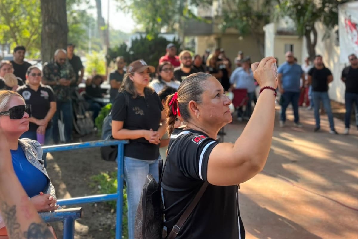 CNTE mantiene plantón en Tijuana por adeudo a maestros interinos