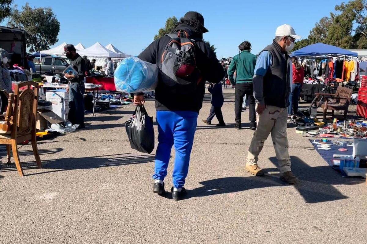 Restricciones en frontera afectan ventas en Swap Meet en San Diego