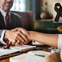 ¿Qué pasa con las propiedades y deudas de una persona que muere sin testamento en México? Así se reparten y qué deben hacer los familiares