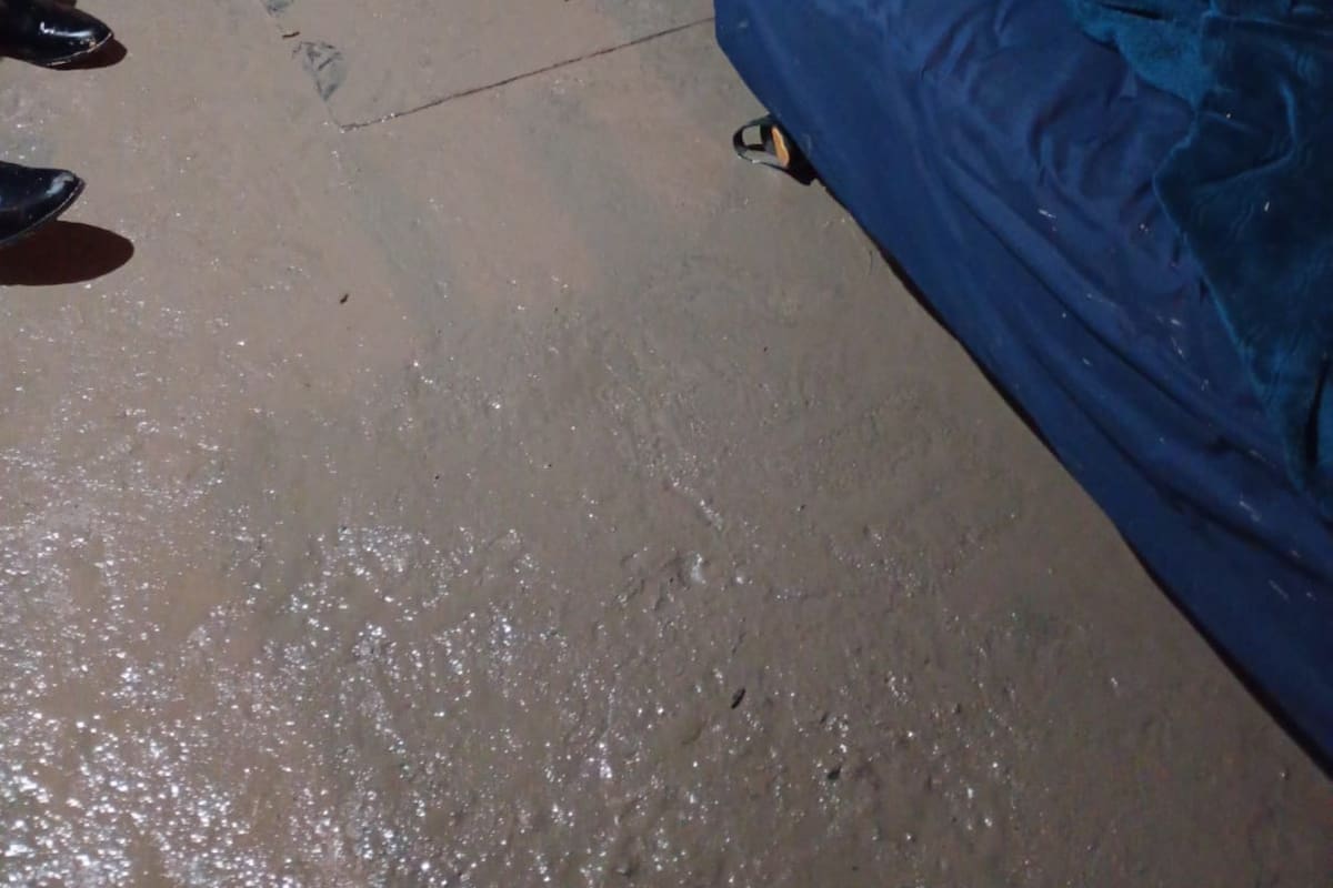 Inundación arruina inicio de año para familia en la colonia El Niño