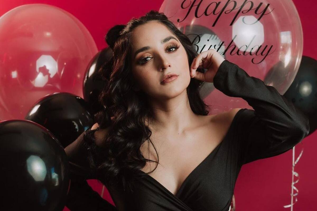 Esposa de Eduin Caz cumple años y el cantante la felicita