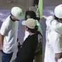 Joven simula un abrazo y mata a otra persona por una deuda de 20 mil pesos; el incidente fue captado en video y se hizo viral