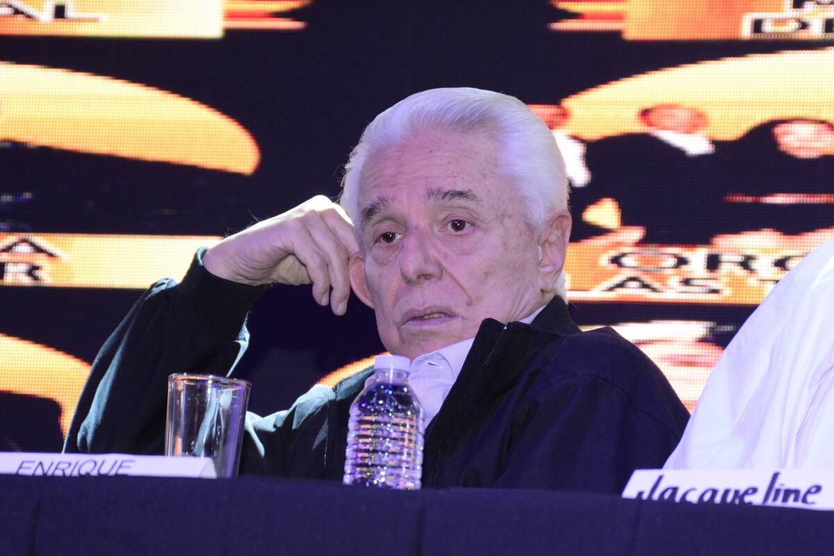 Enrique Guzmán huye al escuchar preguntas de Frida Sofía tras ser señalado de pedófilo