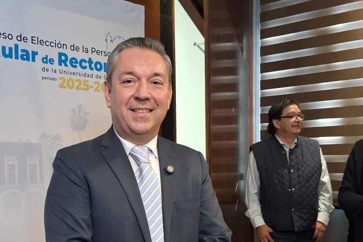 Aarón Grageda Bustamante se postula como candidato a la rectoría de la Universidad de Sonora