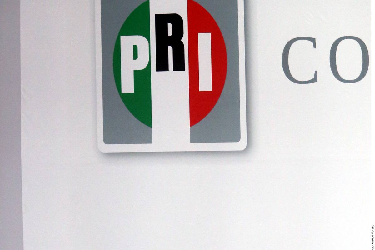 PRI pierde 5 millones de militantes