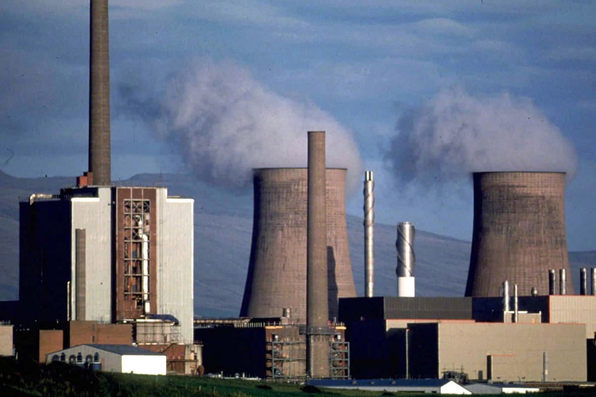 Expertos alertan: auge de la IA dispara demanda energética y coloca a la energía nuclear como única solución viable