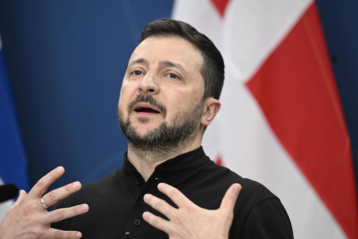 Zelenski pide a Suecia que entrene a ucranianos en el uso de aviones de combate Gripen