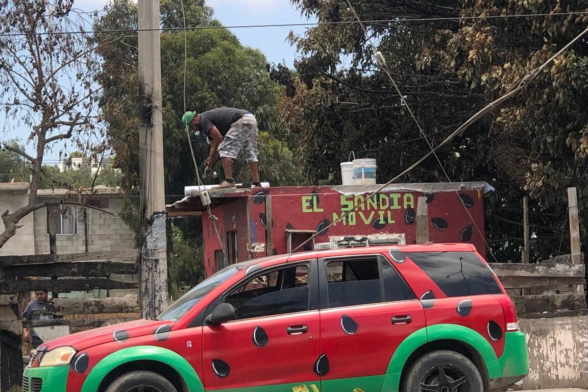 Ayuda ´sandía móvil´ a afectado por incendio