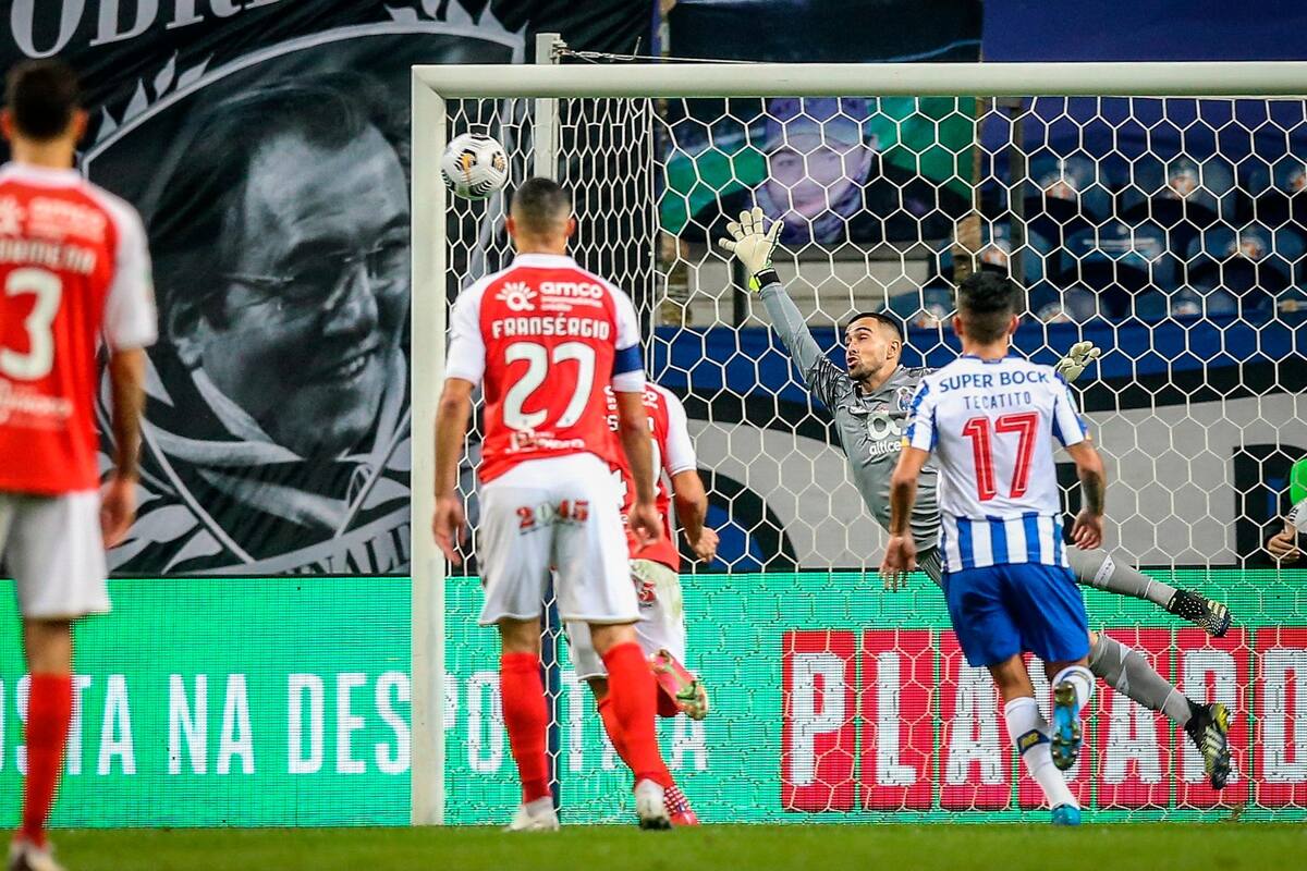 Porto queda eliminado de Copa de Portugal, pero ‘Tecatito’ Corona da asistencia