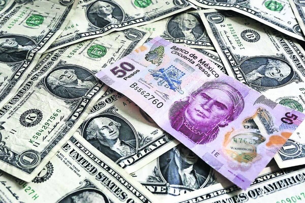 Peso cae en mercados internacionales tras mayoría de Morena en el congreso