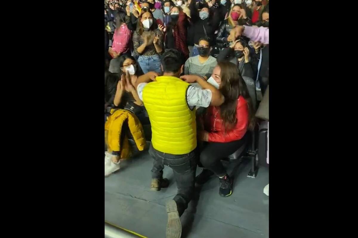 VIRAL TIKTOK: Joven le propone matrimonio a su novia en concierto de Matisse