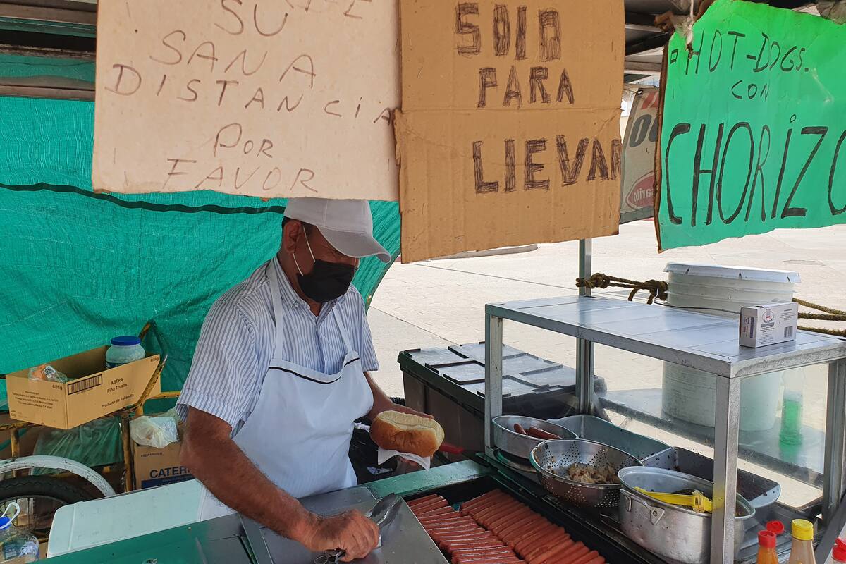 Gobierno de CDMX retirará puestos ambulantes de comida que incumplan medidas ante Covid-19