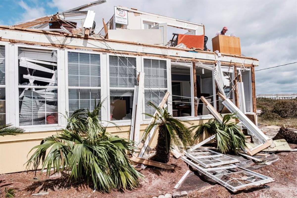 Sally deja un muerto e inundaciones en su avance por el sureste de EU
