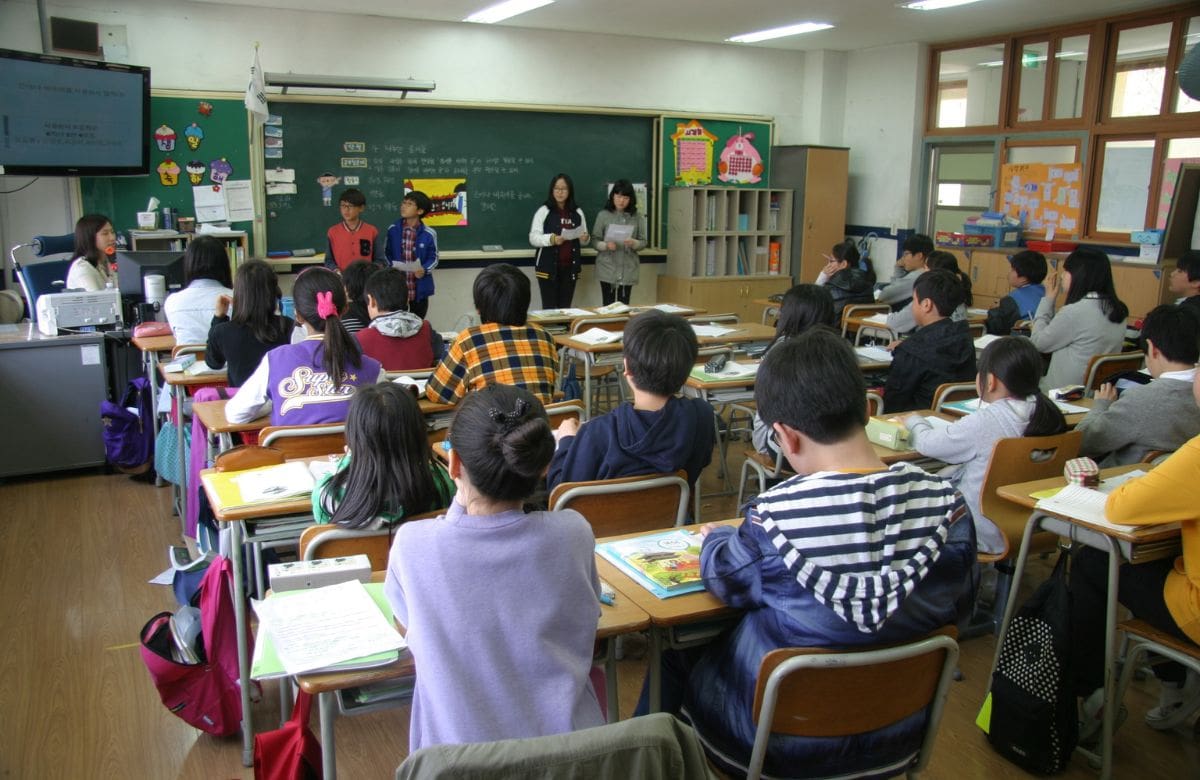 La evaluación PISA 2025 contó con la participación de 760,000 estudiantes de 91 países y economías. | Crédito: canva