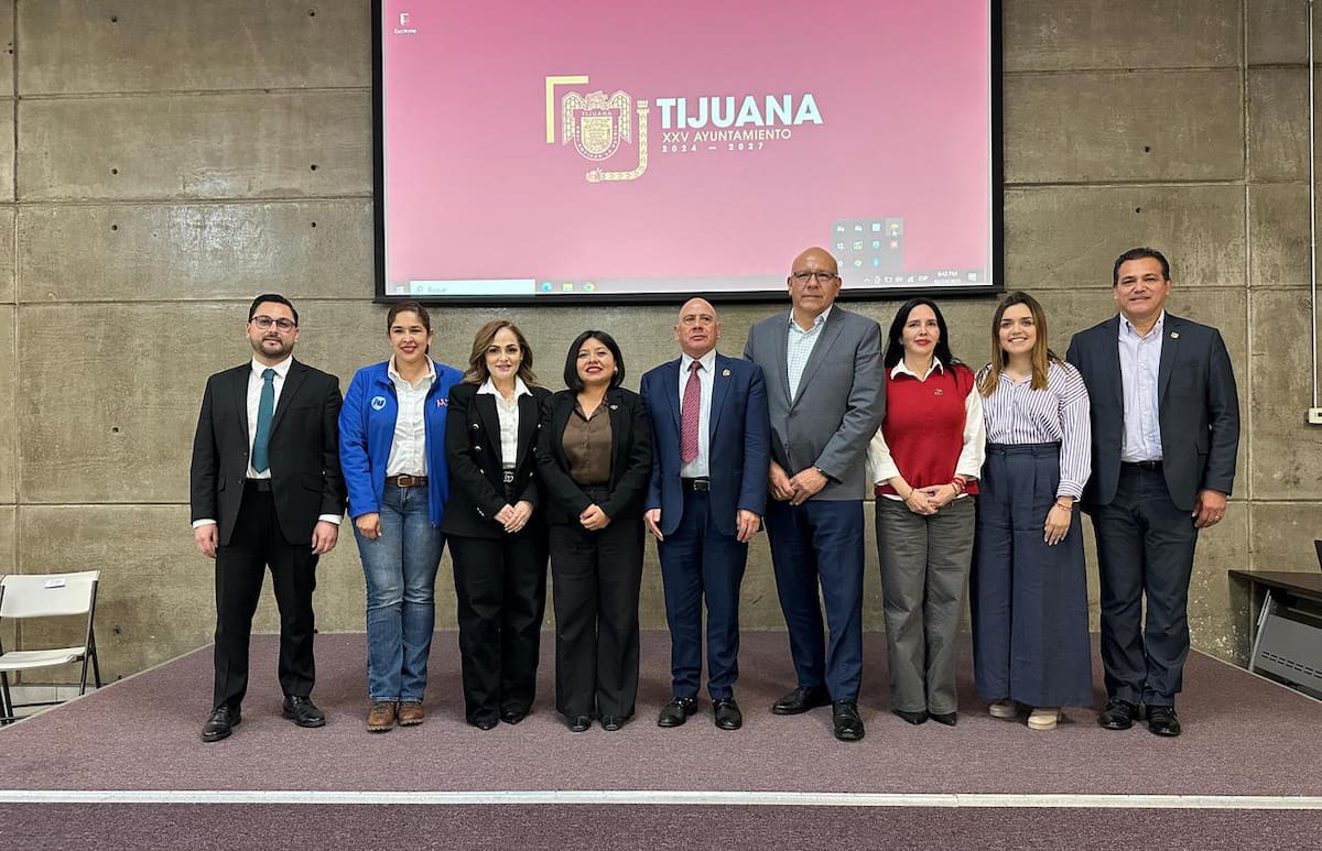 Reunión de la Comisión de Seguridad del Cabildo de Tijuana y el secretario de Seguridad y Protección Ciudadana, Juan Manuel Sánchez Rosales.