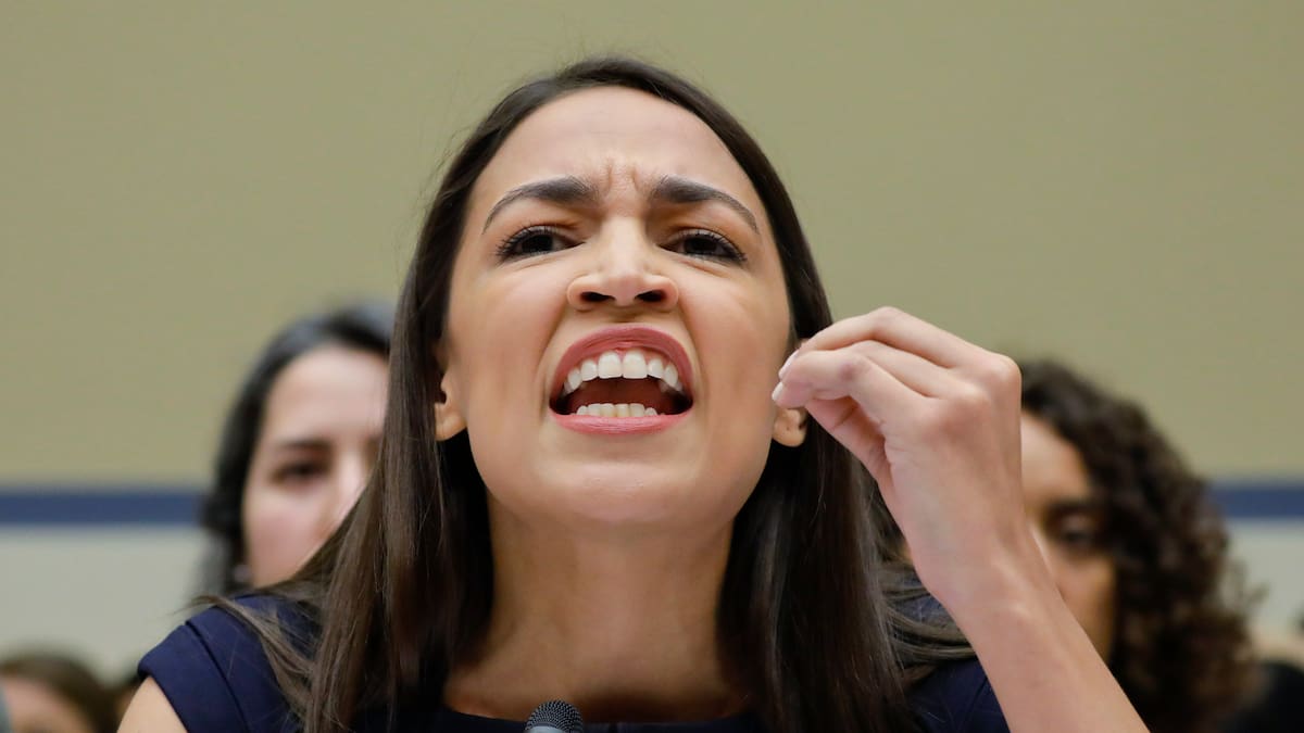 Alexandria Ocasio dice que Trump está dispuesto a desatar una guerra mundial usando a Irán para sepultar el escándalo de los archivos de Jeffrey Epstein
