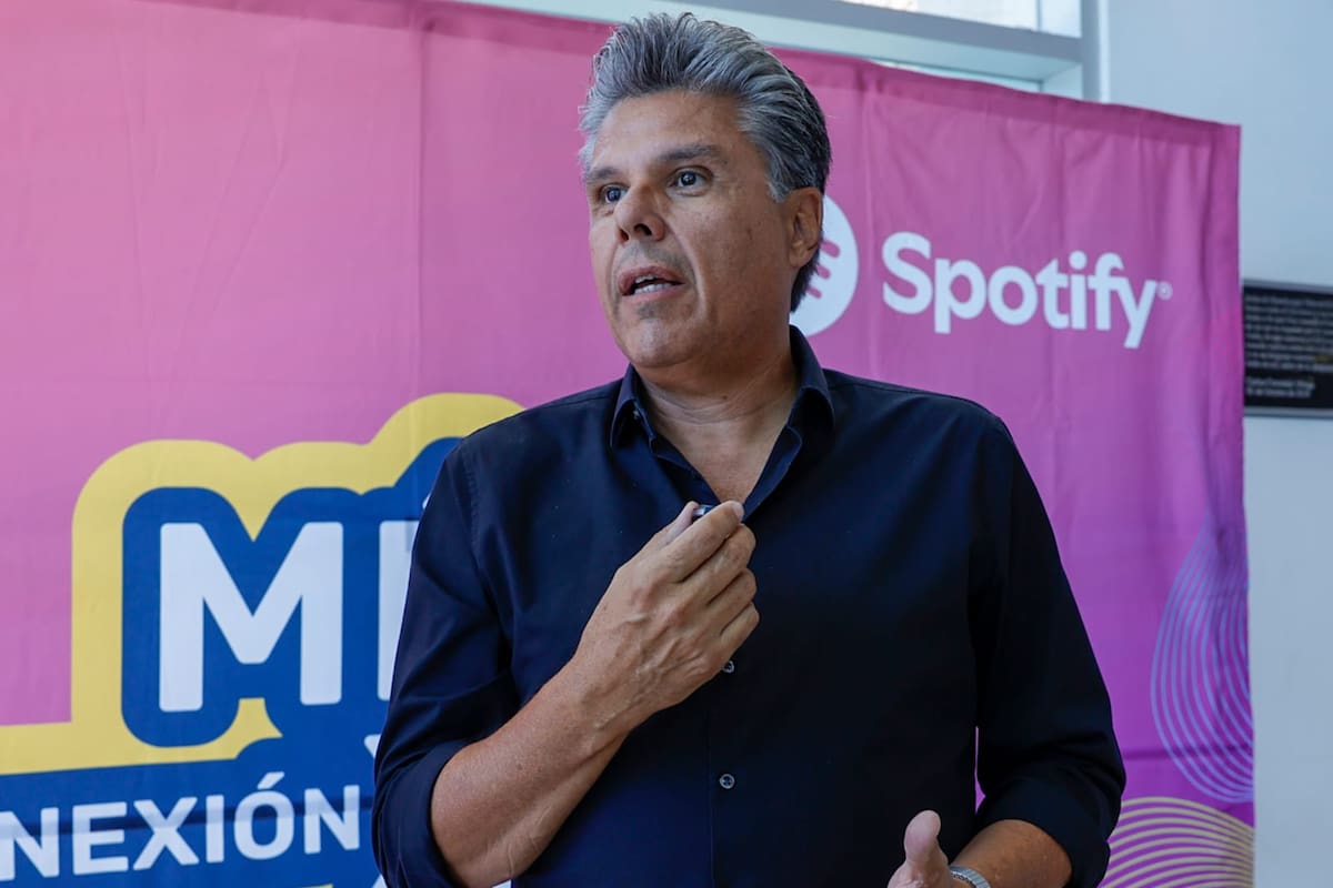 “Conexión México” acerca a músicos de Mexicali a conocer como funciona Spotify y disqueras