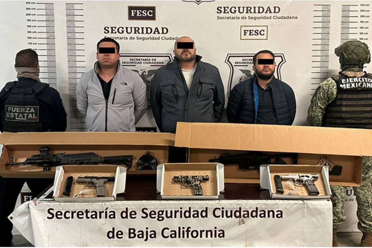 Denuncia permite capturar a tres hombres armados en Rosarito