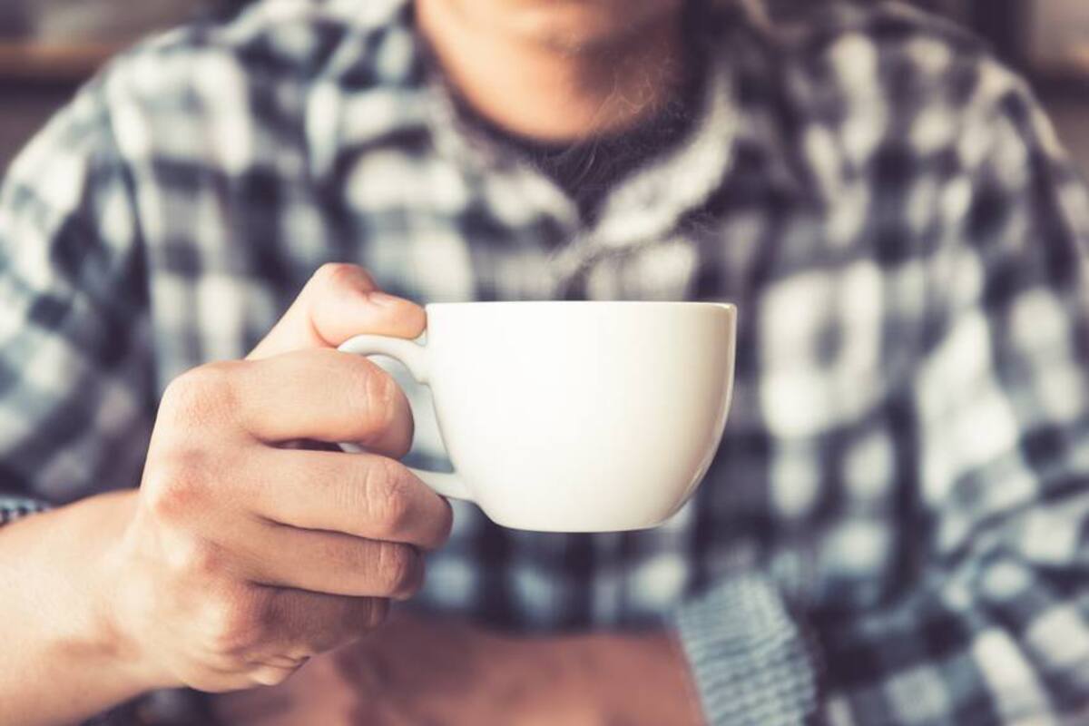 Tomar café puede ayudar al cuerpo a eliminar grasa