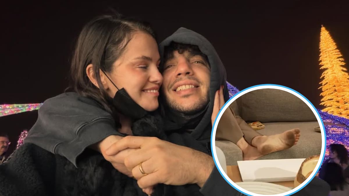Selena Gómez ignora los “pies sucios” de Benny Blanco y afirma que “cada día está más enamorada”
