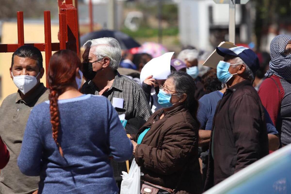 Así se vivió el primer día de vacunación de adultos mayores contra Covid en Tijuana