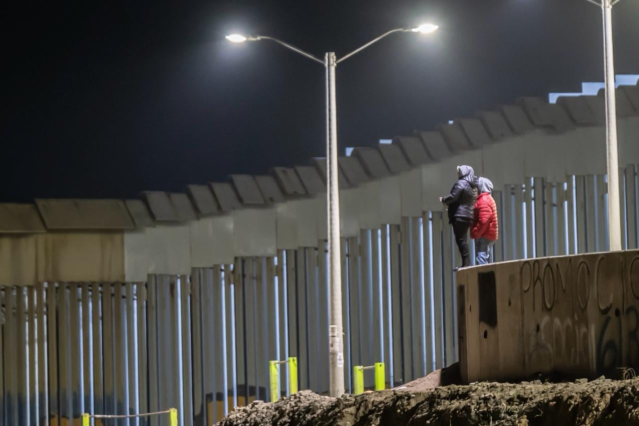 La Cápsula de SpaceX fue observada como un objeto luminoso durante su reingreso sin riesgo para la población. Foto: Border Zoom