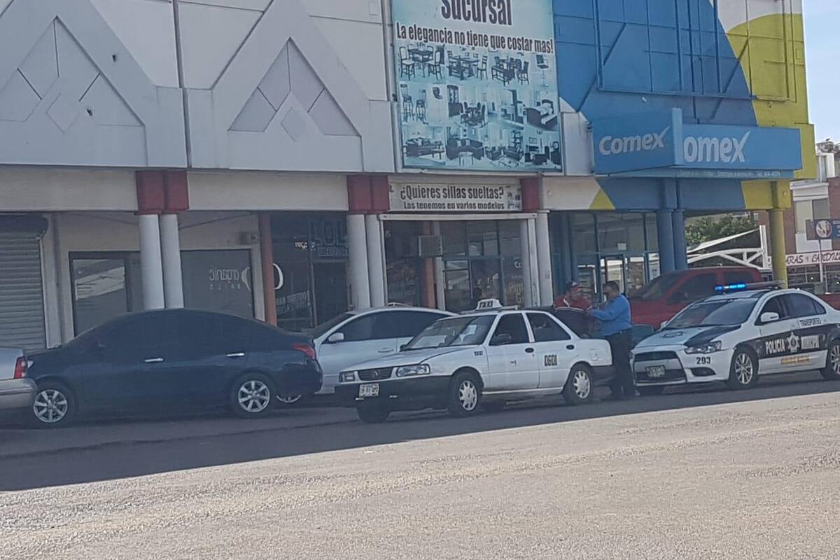 Nos quisieron multar, es el colmo”: taxistas al tapar baches en Ciudad Obregón