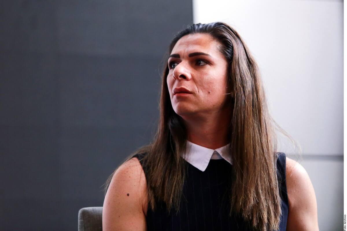 Ana Guevara con ''granadas'' para ''la guerra''