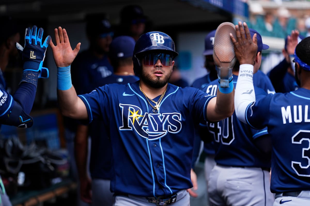 Jonathan Aranda de los Rays de Tampa Bay tras anotar una carrera en el sexto inning contra los Tigres de Detroit, el miércoles 26 de agosto de 2026, en Detroit. (AP Foto/Paul Sancya)