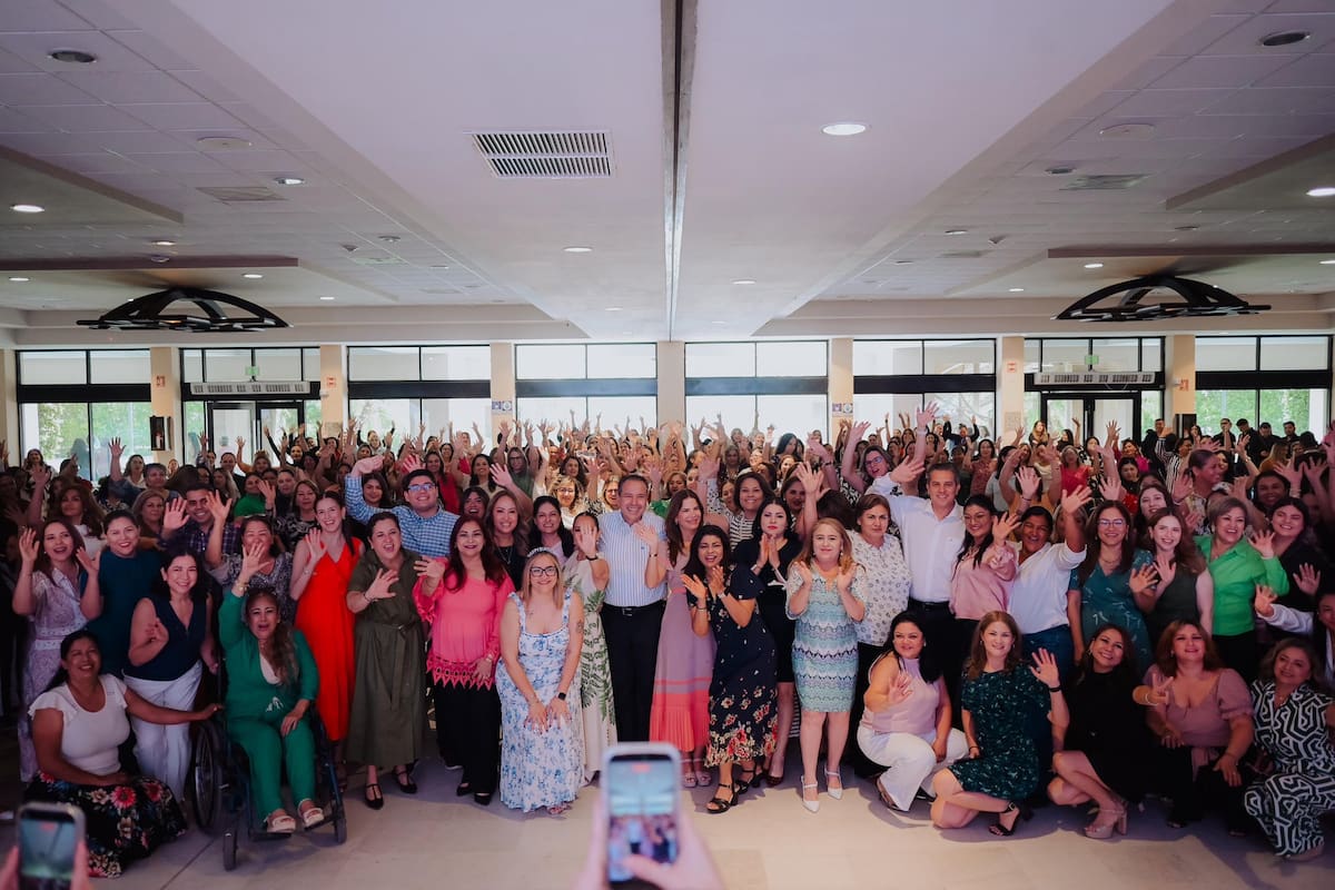 Más de 2 mil mujeres fueron reconocidas en Hermosillo por su labor en el Ayuntamiento y Comités Creces