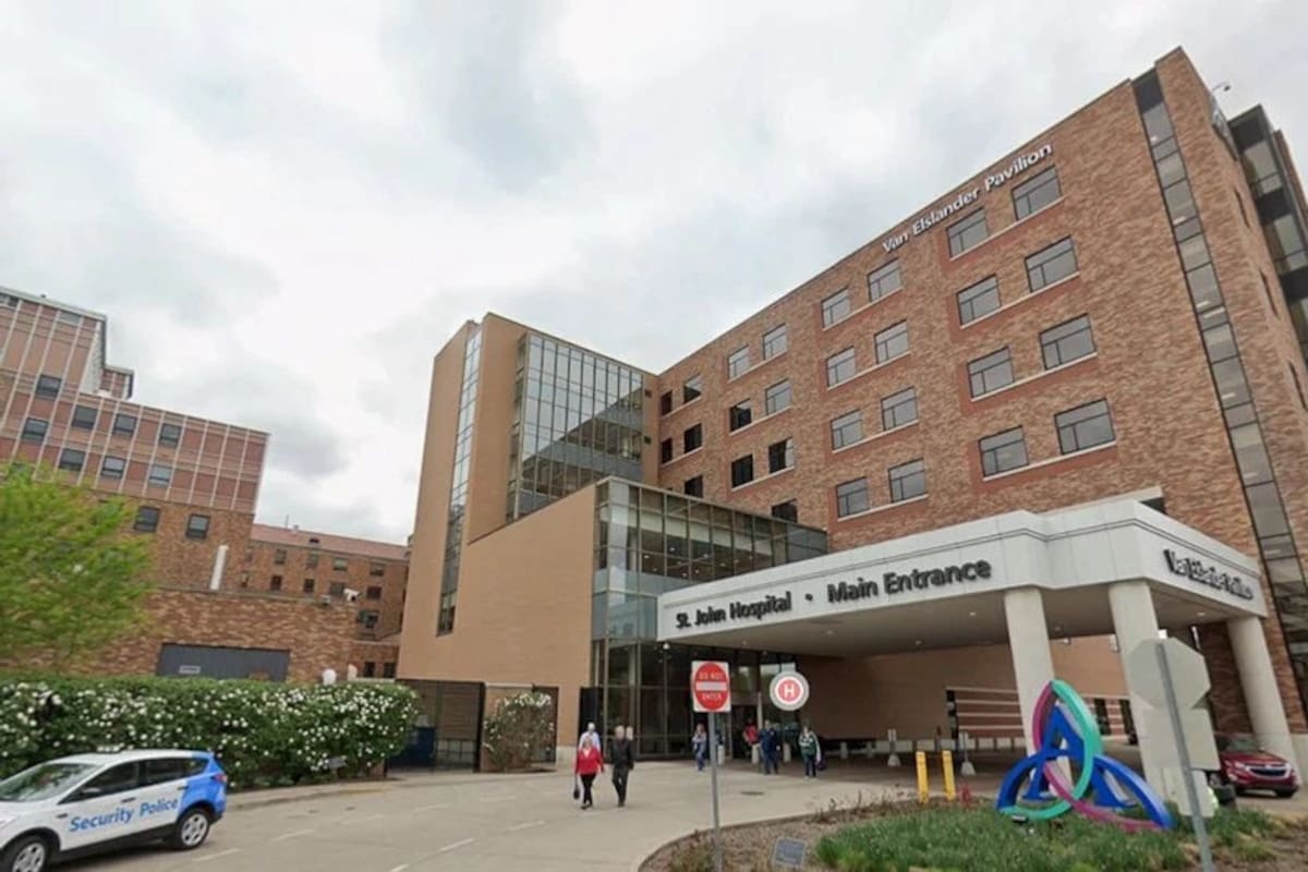 Hospital de Estados Unidos pierde parte del cráneo de una paciente tras una cirugía e intenta enmendar el error con un vale para gasolina de 25 dólares