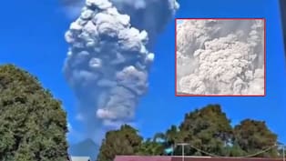 Alerta en Indonesia: Volcán erupciona en región golpeada por terremoto