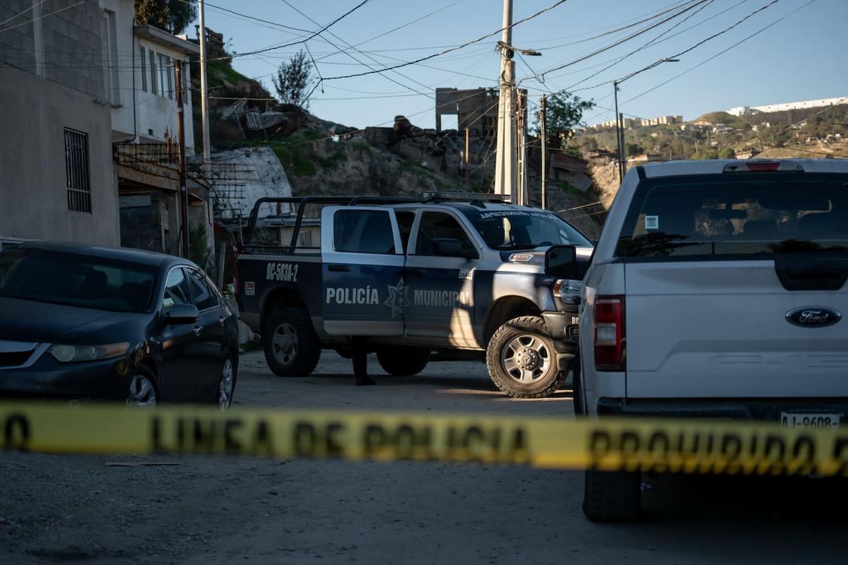 Localizan cuerpo con huellas de violencia en colonia 3 de octubre