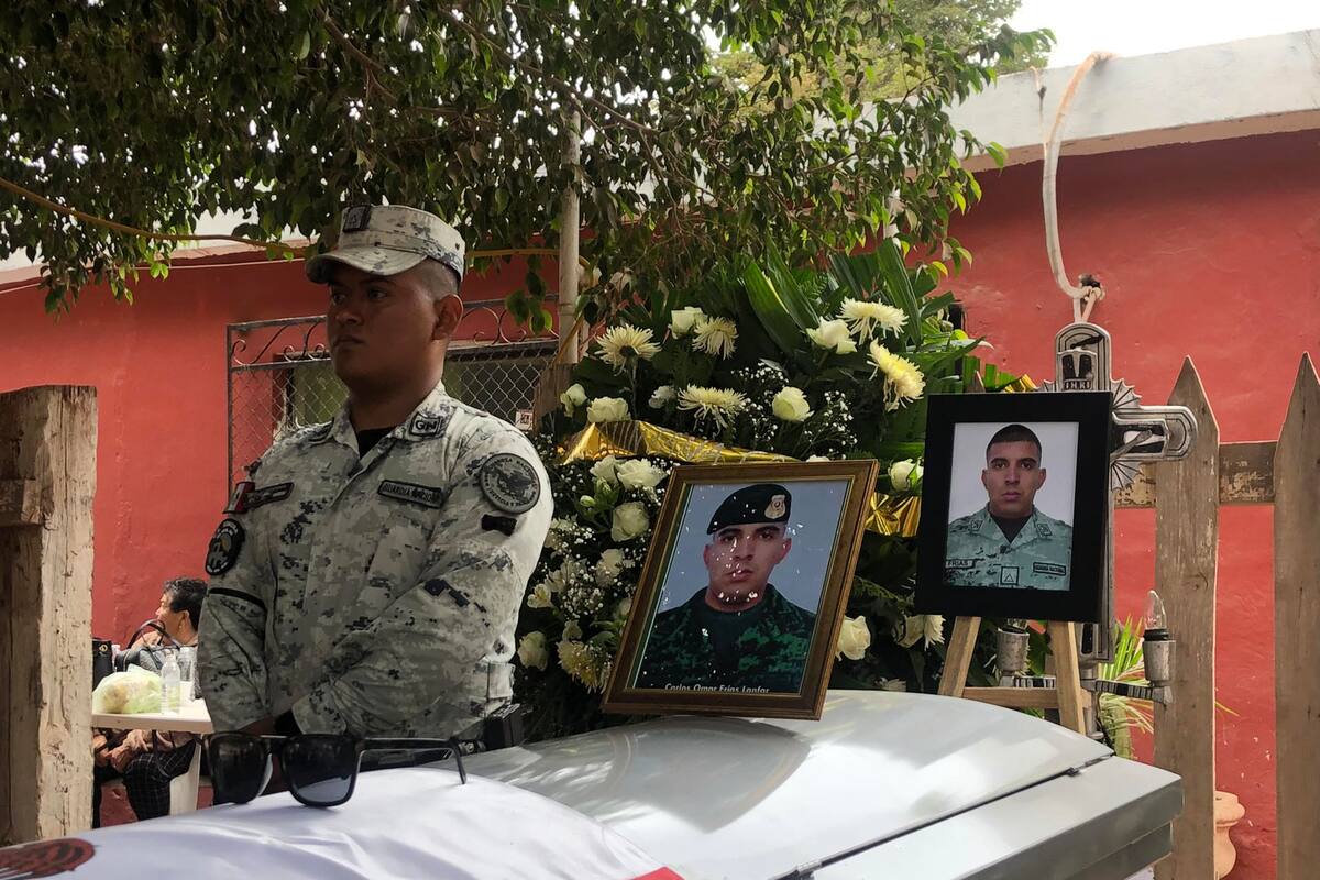 Continúa funeral del soldado Carlos Omar en Cajeme