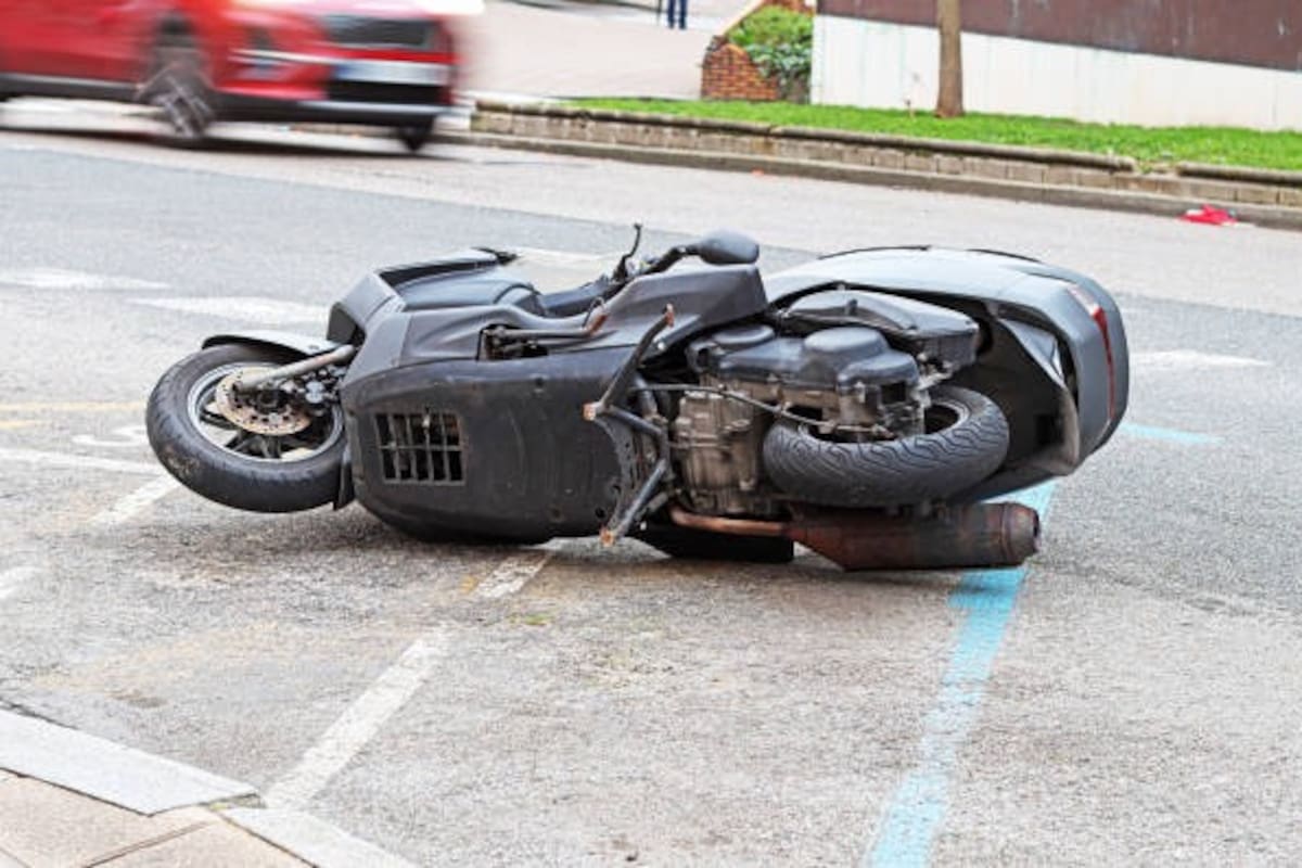 Fallece motociclista en choque contra automóvil en Los Algodones