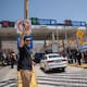 Docentes toman casetas en la carretera Tijuana-Mexicali