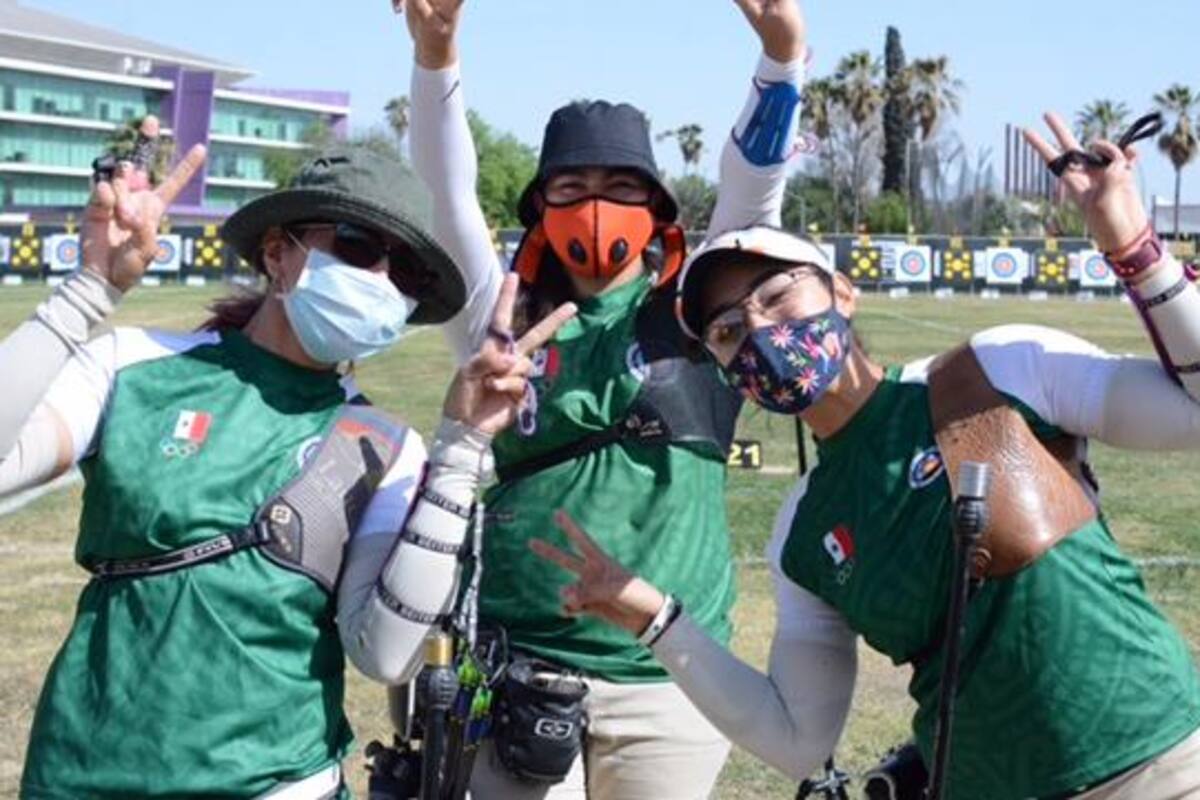 Equipo mexicano femenil de tiro con arco gana medalla de oro y varonil bronce