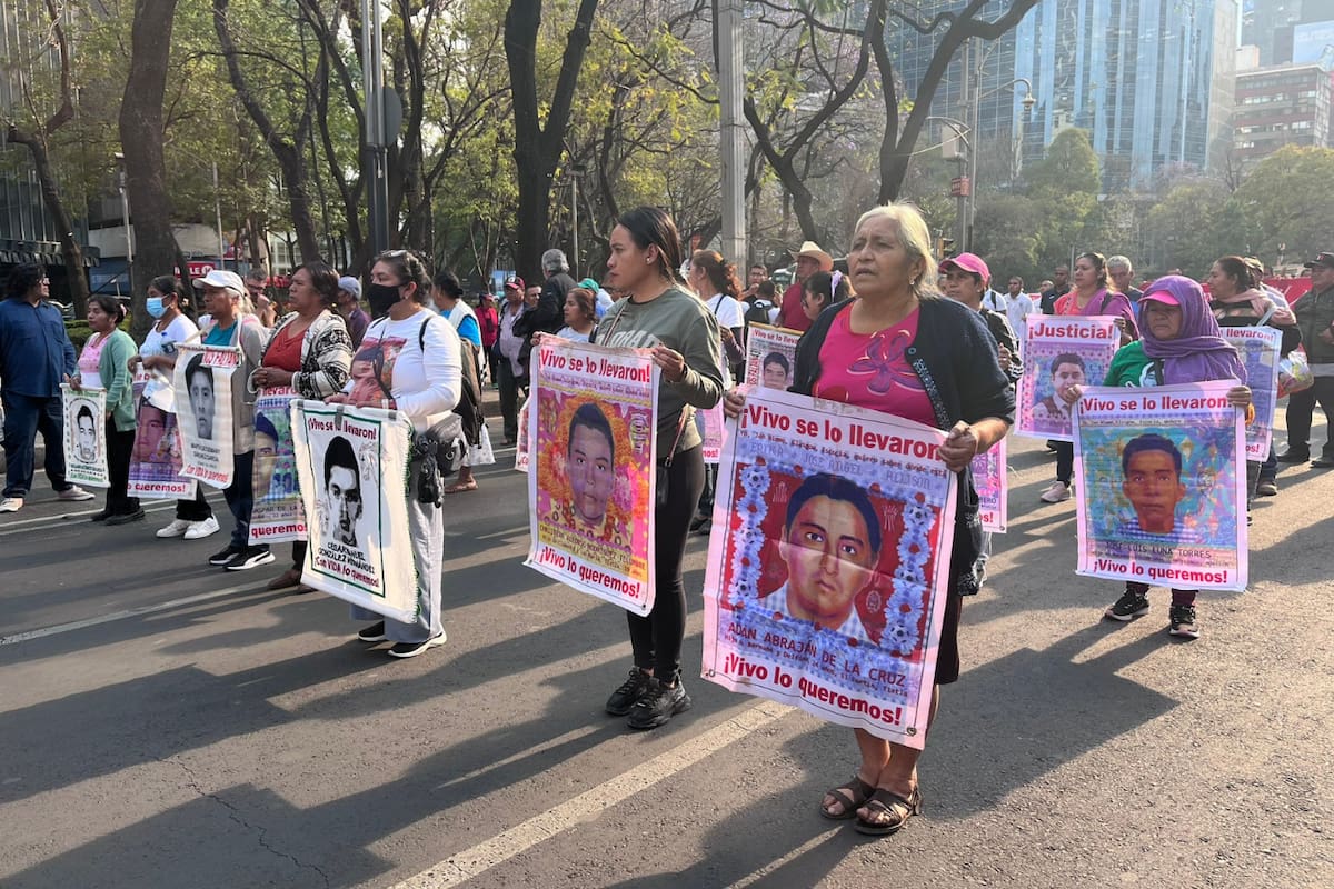 La Comisión Nacional de los Derechos Humanos (CNDH) avaló que las imágenes podrían probar que los normalistas fueron trasladados hacia Huitzuco, donde supuestamente serían presentados ante un líder criminal conocido como El Patrón. | Crédito: X (Argelia Guerrero @argeliaguerrero)